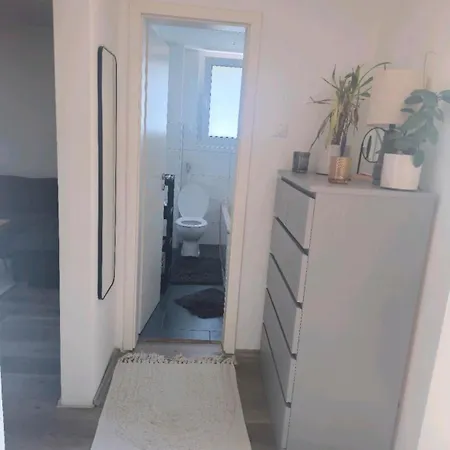 Eine Saubere Und Schoene Fuer Paar Oder Familie Oder Einzelpersonen * אסן