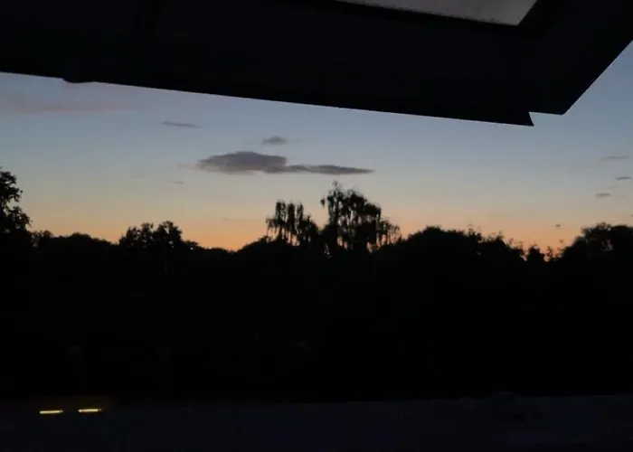 公寓 Eine Saubere Und Schoene Fuer Paar Oder Familie Oder Einzelpersonen *